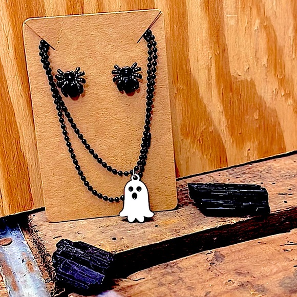 BOGO!! Ghost & Spiders Necklace & Earring SET 👻🕸🕷 Halloween Costume - Picture 1 of 6